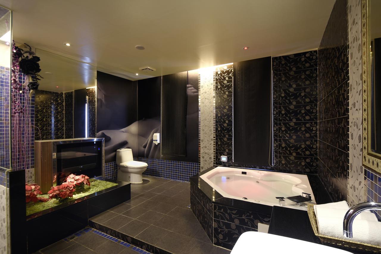 Sun Garden Motel Kaohsiung Dış mekan fotoğraf