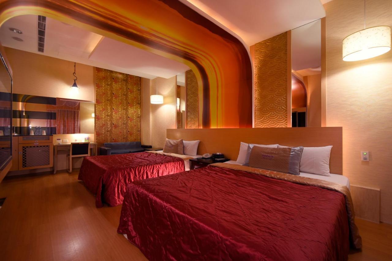 Sun Garden Motel Kaohsiung Dış mekan fotoğraf